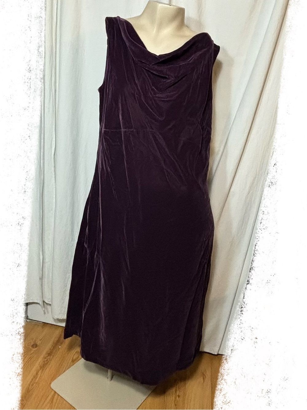 Jaclyn Smith plum purple velvet dress size 14